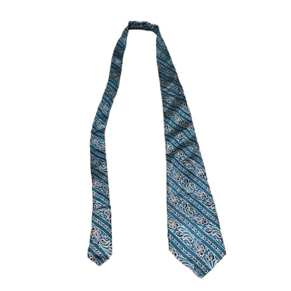 💜 Oscar de la renta tie